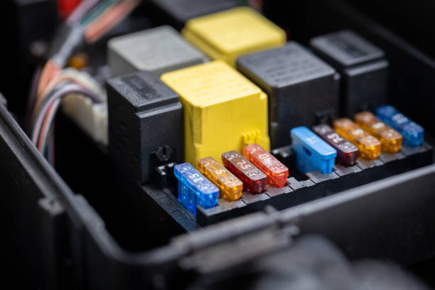 Replace a blown fuse in the car